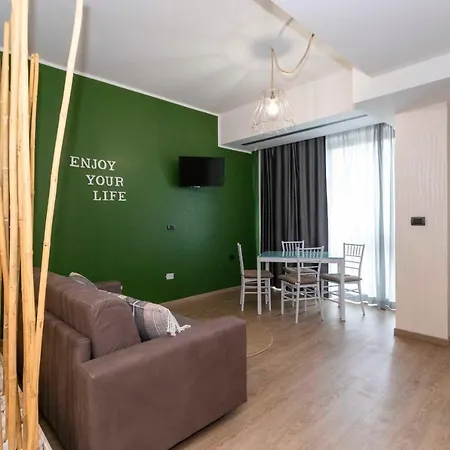 Enjoy Room- Con Parcheggio Gratuito E Colazione Deliziosa ! Turín